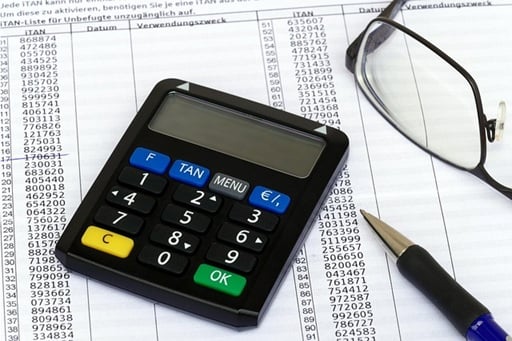 Cập nhật phí rút tiền ngân hàng từ FXCM